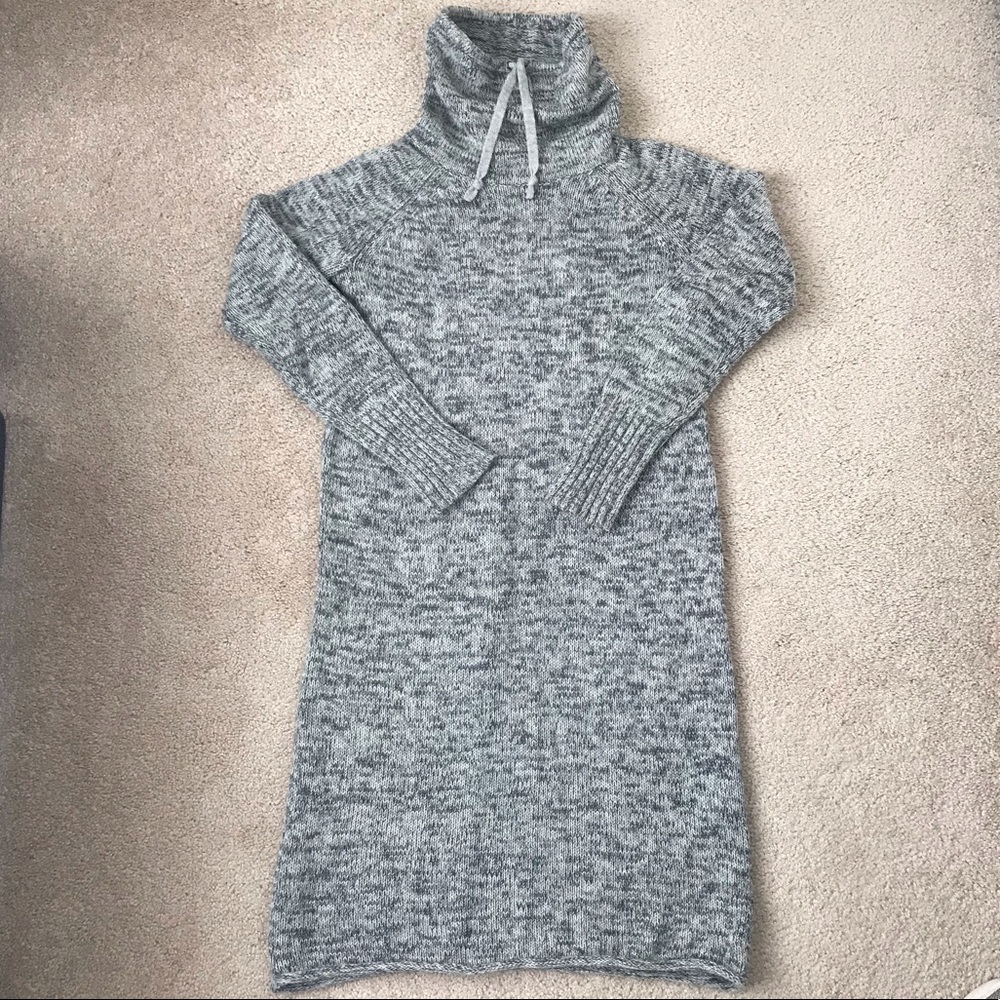 Athleta Gray Funnel Neck Sweater Dress, Size M